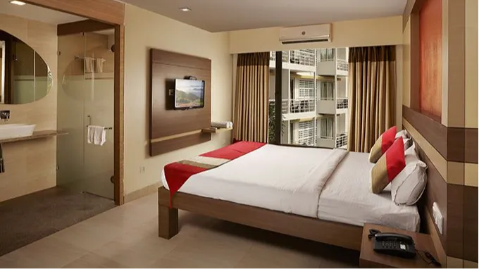EXECUTIVE SUITE